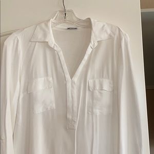 Splendid - White long sleeved shirt.